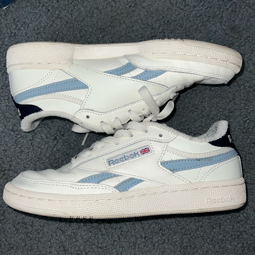 Reebok size 6
